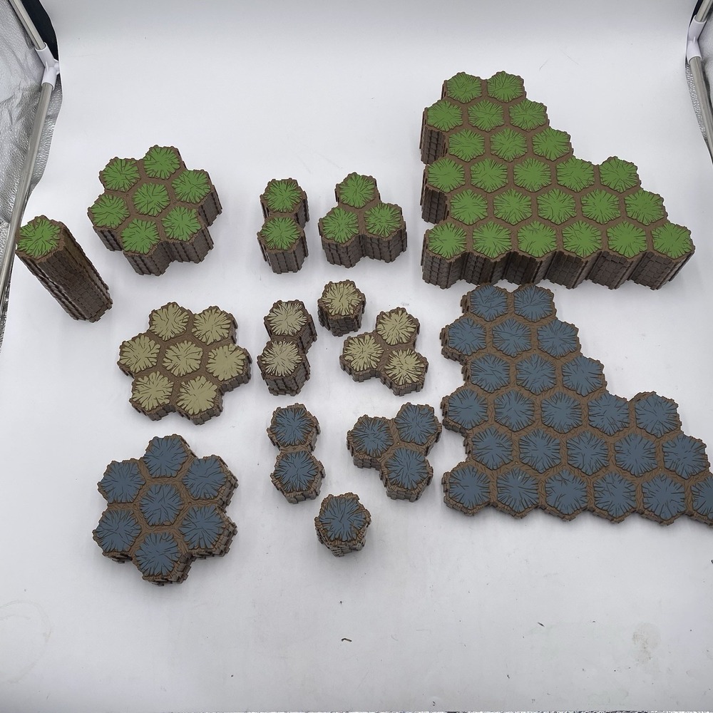 Heroscape Terrain Tiles Lot - 341 Hexes of Grass,‎ Rock and Sand Tiles SEE PICS